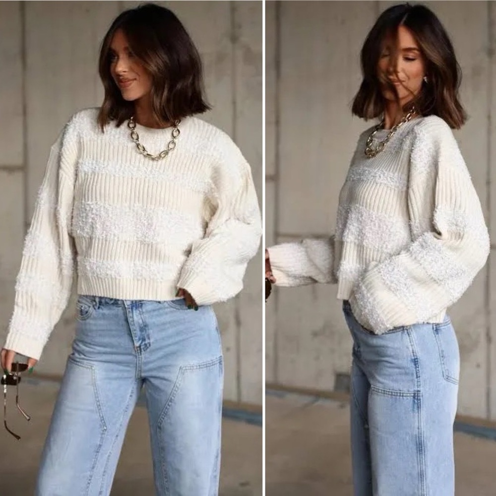 Lane 201 Ivory Fuzzy Ribbed Knit Sweater